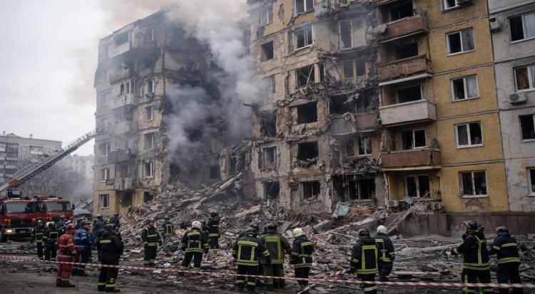 6 Killed as Russia Launches New Wave of Strikes