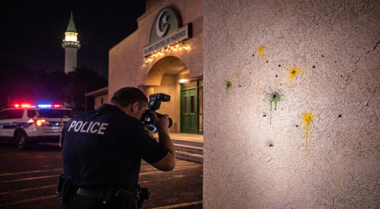 Man arrested after firing paintballs at Phoenix mosque during Ramadan
