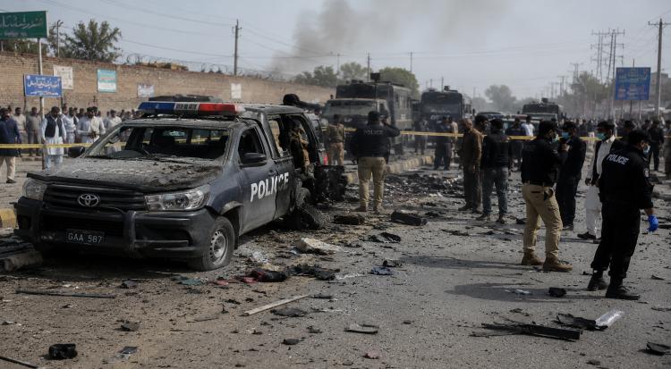 Deadly Car Bomb Attack Kills 15 Police in Northwest Pakistan